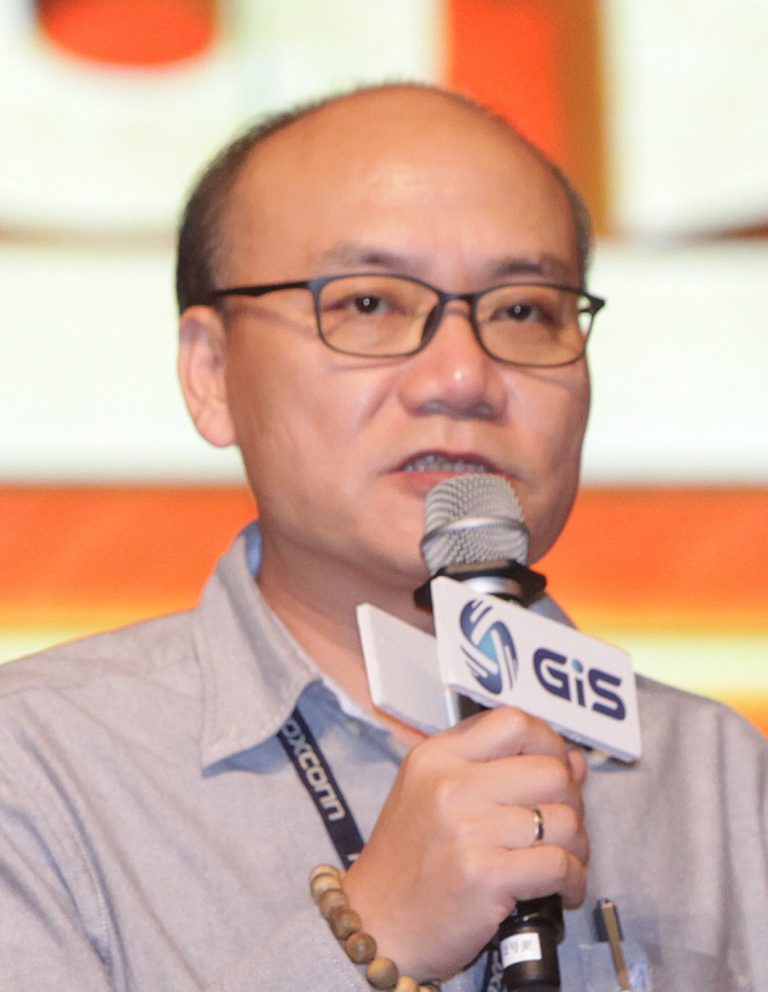 周賢穎照片